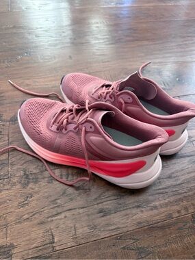 lululemon athletica Women's Running Shoes in Dusty Rose with Pink Accents
